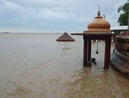 Bihar News: गंगा व अन्य नदियों के जल स्तर पर बढ़ी निगरानी, बिहार में अधिकारियों को किया गया अलर्ट