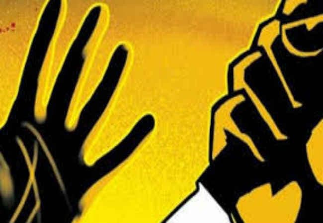 बिहार : सीवान में डॉक्टर की पत्नी व पुत्र का अपहरण