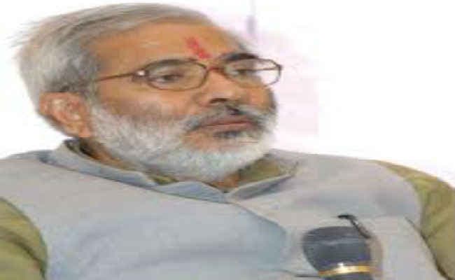 प्रचार छोड़ बिहार में काम करे नीतीश सरकार : रघुवंश प्रसाद