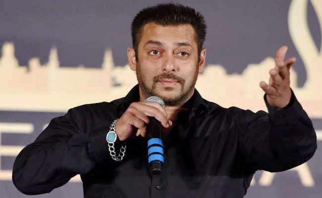 ‘बिग बॉस 10'' में आम लोगों संग नजर आ सकते हैं ये सेलीब्रिटीज भी...PHOTOS