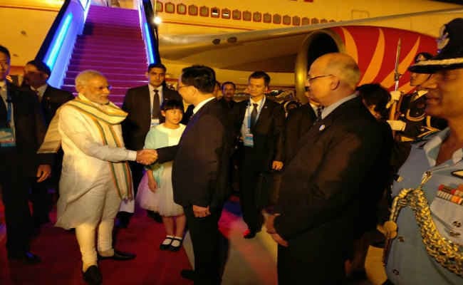 जी-20 के लिए चीन पहुंचे मोदी, शी के साथ करेंगे द्विपक्षीय बैठक