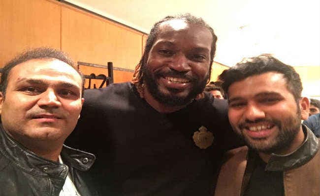 वीरेंद्र सहवाग का मजेदार ट्वीट, एक फोटो कई बातें