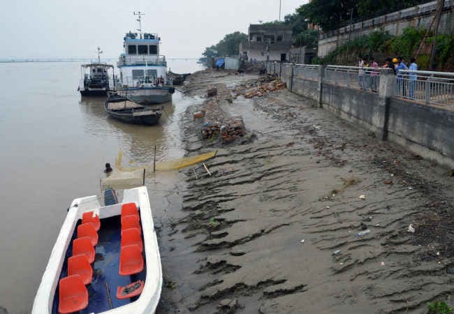 बिहार में बाढ़ से 6 अन्य की मौत, 40 लाख आबादी प्रभावित