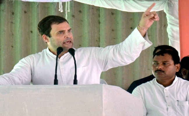 किसान यात्रा के दूसरे दिन राहुल ने किसानों का कर्ज माफ करने की मांग की
