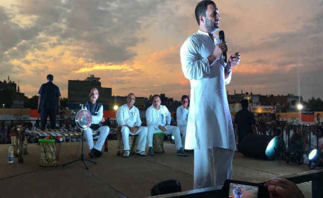 आज गोंडा में खाट सभा, राहुल के निशाने पर मोदी सरकार