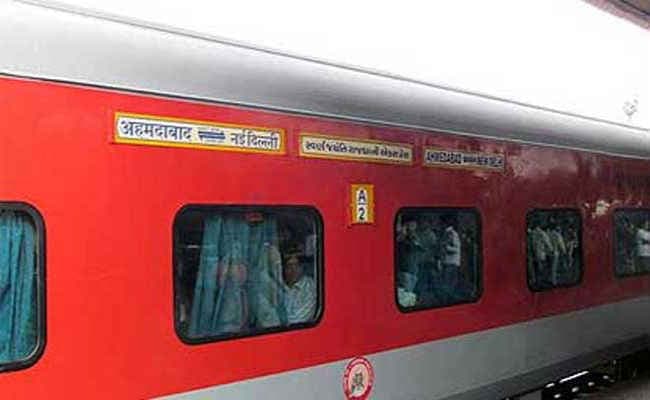 आज से राजधानी, शताब्दी और दुरंतो में यात्रा होगी महंगी, ऐसे समझें मामला