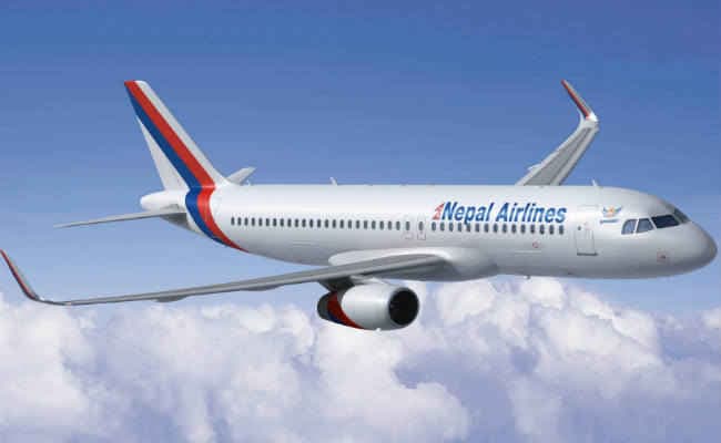 दिल्ली से लौट रहे नेपाल एयरलाइंस के विमान का टायर फटा, सभी यात्री सुरक्षित