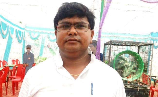 कैमूर के किसान का बेटा अमेरिका में बना वैज्ञानिक, एड्स के इलाज पर कर रहे रिसर्च