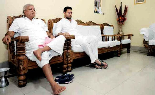 अब सीबीआई ने दीं लालू व तेजस्वी को ये नयी तारीखें