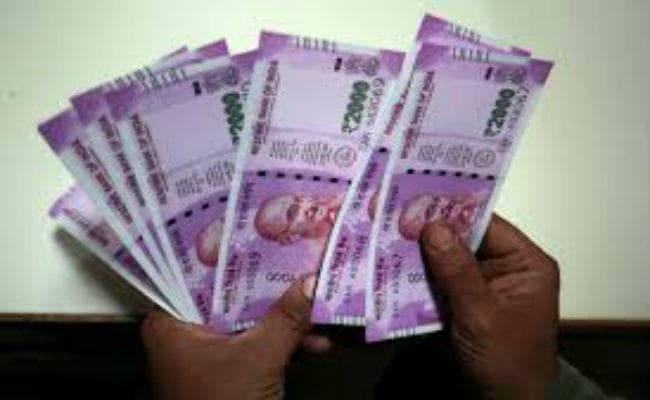 गिरिडीह : बेटे ने भेजे थे पैसे, बैंक ने कर्ज में किया एडजस्ट, आहत किसान ने की खुदकुशी, VIDEO