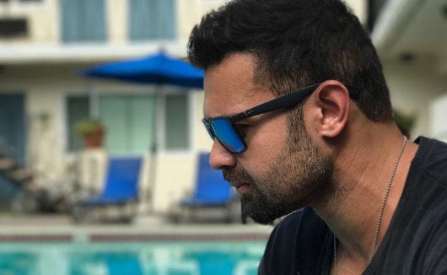 एडल्ट एक्ट्रेस संग दिखे मिथुन चक्रवती के बेटे महाअक्षय, तसवीरें आई सामने