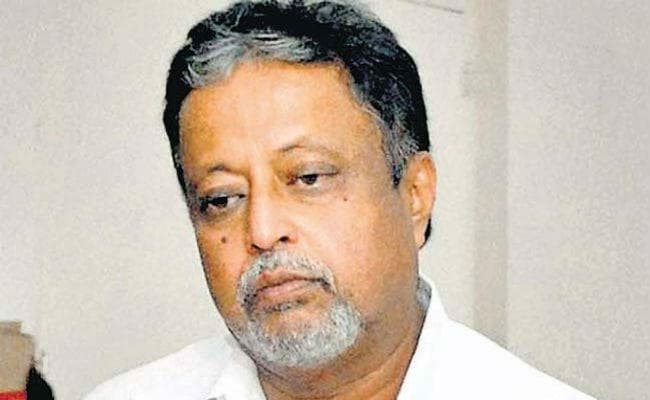 कोलकाता : मुकुल से कन्नी काटने लगे हैं तृणमूल के नेता-समर्थक