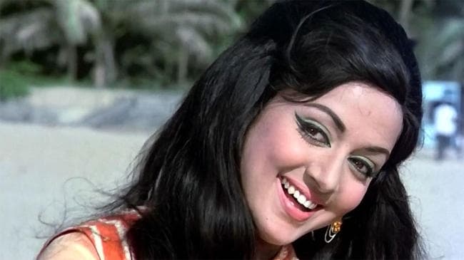 बॉलीवुड की ''ड्रीम गर्ल'' हेमा मालिनी का 69वां जन्मदिन आज, जानिए उनके जीवन से जुड़ी कुछ बातें