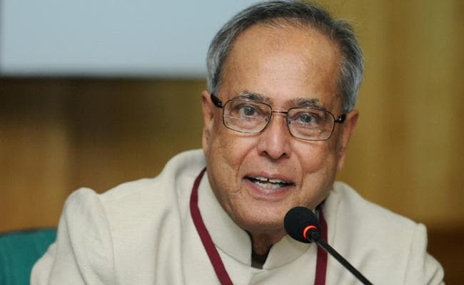 पूर्व राष्ट्रपति प्रणब मुखर्जी ने अपनी किताब में किया जिक्र-ममता जन्म से विद्रोही, अनदेखी असंभव