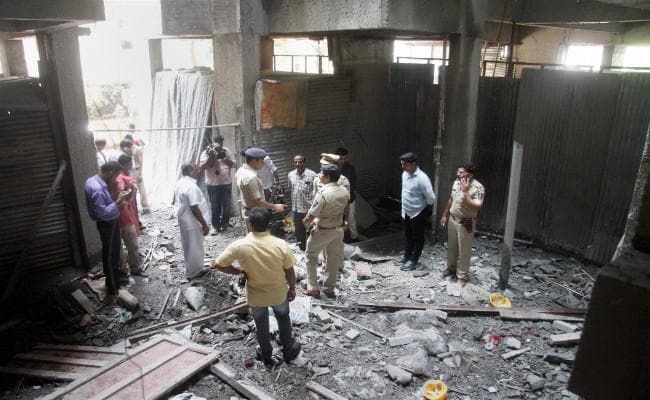 निर्माणाधीन इमारत की 10वीं मंजिल से गिर कर झारखंड के 3 श्रमिकों की महाराष्ट्र में मौत