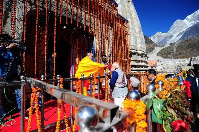 IN PICS: केदारनाथ में पीएम मोदी ने की ''शिव साधना'', देखें कुछ खास तस्वीरें