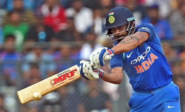 IN PICS: मुंबई वनडे में शतक जड़ कर कोहली ने सचिन समेत कई दिग्गजों को पछाड़ा