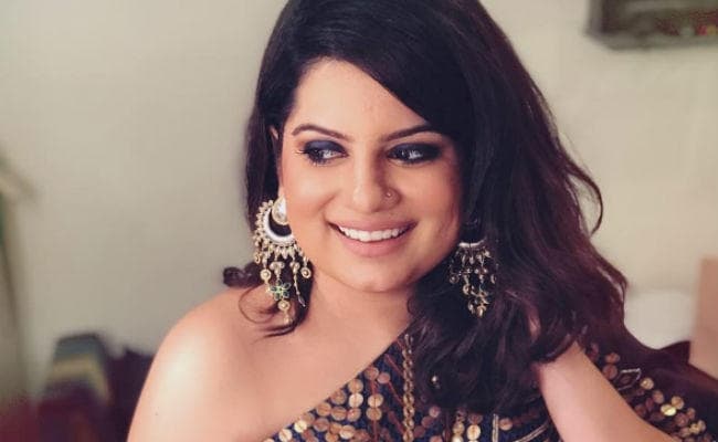 पिता के बाद अक्षय कुमार के कमेंट पर भड़कीं मल्लिका दुआ