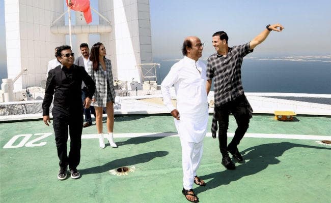 2.0: आसमान की ऊंचाई से उतरा पोस्टर, अब बुर्ज खलीफा में म्यूजिक लॉन्च