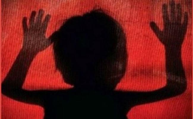 डेढ़ साल की बच्ची से 33 साल के आदमी ने किया रेप, महिला अधिकार कार्यकर्ता ने कहा, कोई ऐसा कैसे कर सकता है?