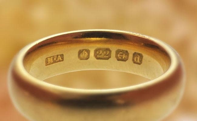 जनवरी तक स्वर्ण आभूषण की हॉलमार्किंग को अनिवार्य बना सकती है सरकार