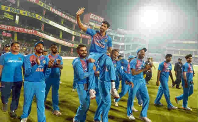 नेहरा के संन्यास का रांची से है खास कनेक्शन, इस खिलाड़ी के कारण क्रिकेट को कह दिया अलविदा