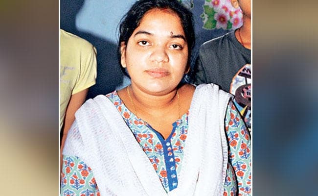 Jamshedpur : प्रिया बोली, ओमान में जिन बच्चों की गर्दन पर चाकू रखकर उनकी हत्या करने की धमकी देता था बिनोद, उन्हें उसे कैसे सौंप दूं