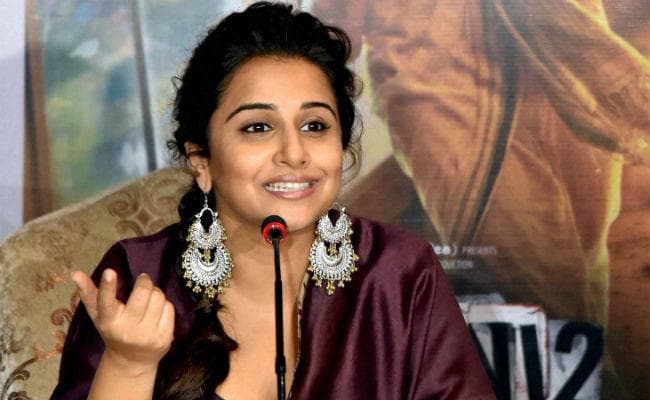 विद्या बालन ने ठुकराई फिल्म, अब ''क्वीन'' बनेंगी मीना कुमारी