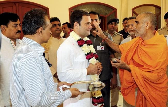 गुजरात के रण में राहुल गांधी, अक्षरधाम मंदिर में दर्शन के साथ की दौरे की शुरुआत, शाम को पहुंचे अम्बाजी