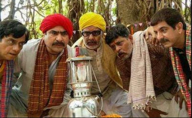 FILM REVIEW: फिल्म देखने से पहले जानें कैसी है ''पंचलैट'' की कहानी
