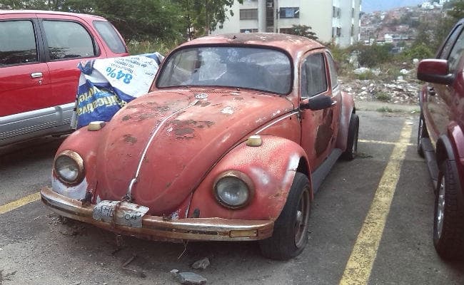 कमाल है! कार पार्क कर भूल गया था यह शख्स, 20 साल बाद मिली इस हाल में...!