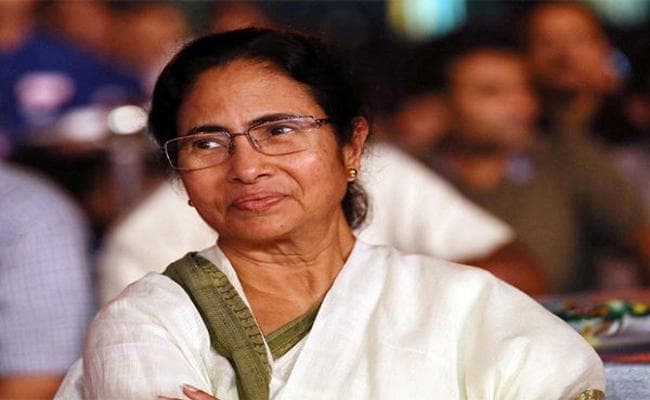 विदेश दौरे के बाद कोलकाता लौटीं मुख्यमंत्री