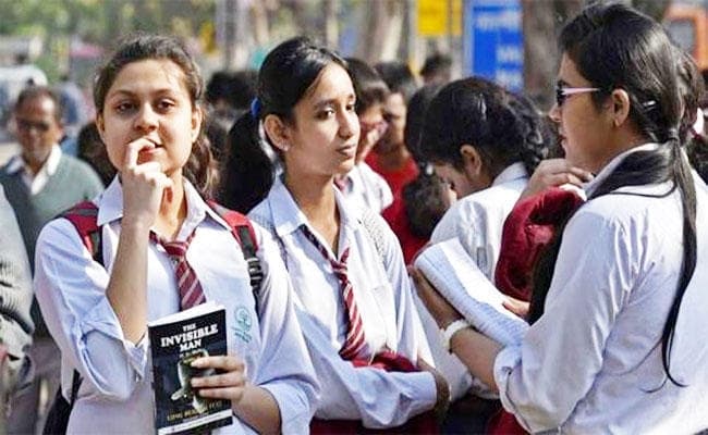CBSE : दो विषयों की परीक्षा के बीच मिलेगा एक दिन का ब्रेक!