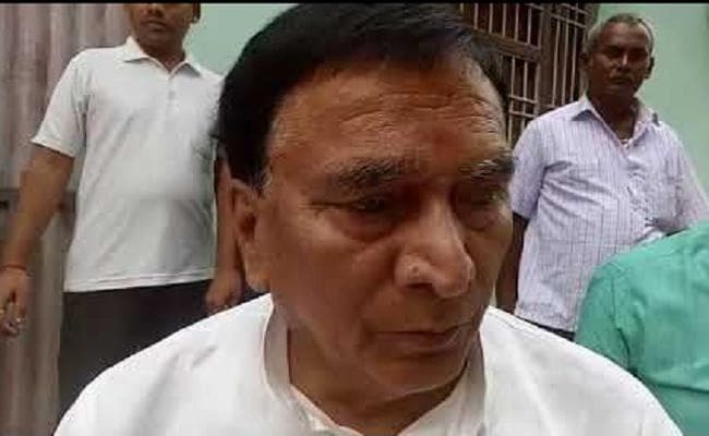 #BIHAR : ''लोटा पार्टी की निगरानी'' नहीं करेंगे शिक्षक, मंत्री ने कहा कि सरकार ने नहीं दिया था कोई आदेश