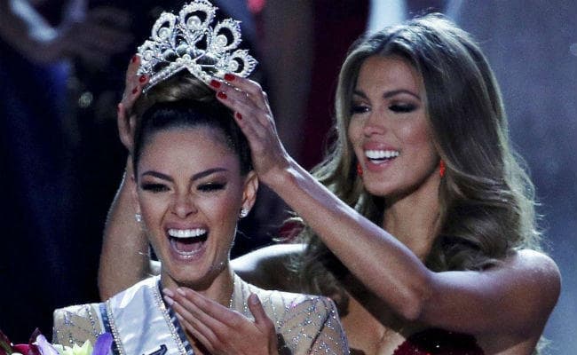 दक्षिण अफ्रीका की डेमी-ले नेल-पीटर्स बनीं मिस यूनिवर्स