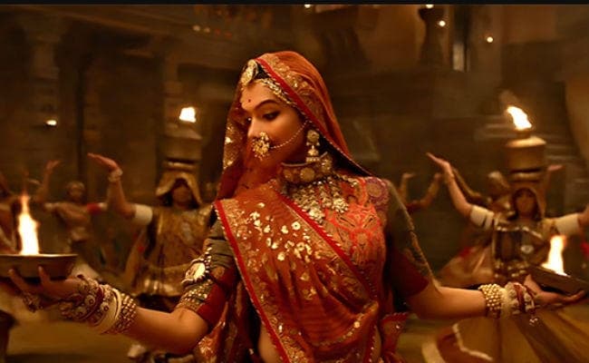 ''पद्मावती'' से ''घूमर'' नहीं हटेगा!