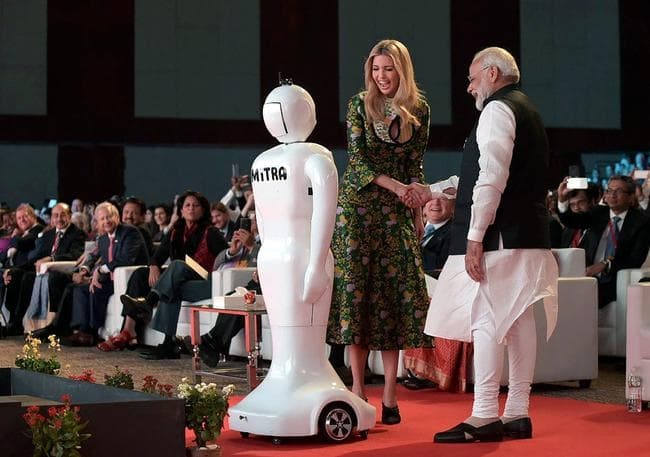 देखें, पीएम मोदी और इवांका ट्रंप की मुलाकात की कुछ खास तस्वीरें