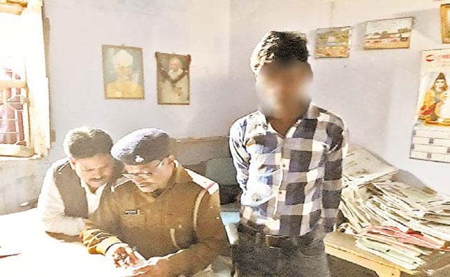 दसवीं की परीक्षा देने आयी थी लड़की, नाबालिग की भर दी मांग