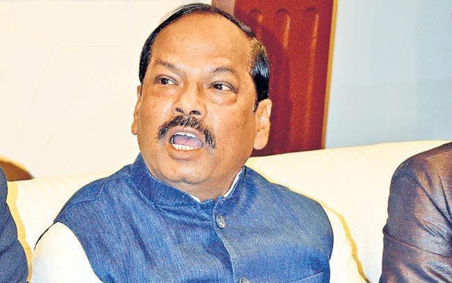 कांग्रेस अभी तक पचा नहीं पायी है कि गरीब का बेटा प्रधानमंत्री बन गया : रघुवर दास