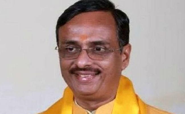 निजी स्कूलों में मनमानी फीस वसूली पर अंकुश के लिए प्रस्ताव तैयार, योगी सरकार ने मांगी जनता की राय