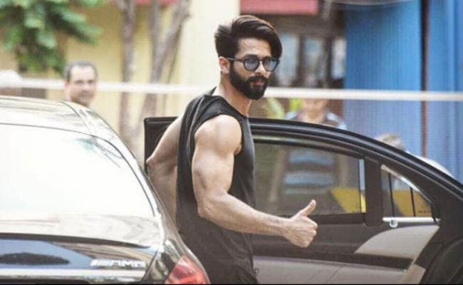 इन सुपरस्टार्स को पछाड़ कर शाहिद कपूर बने ''सबसे सेक्सी एशियाई शख्स''