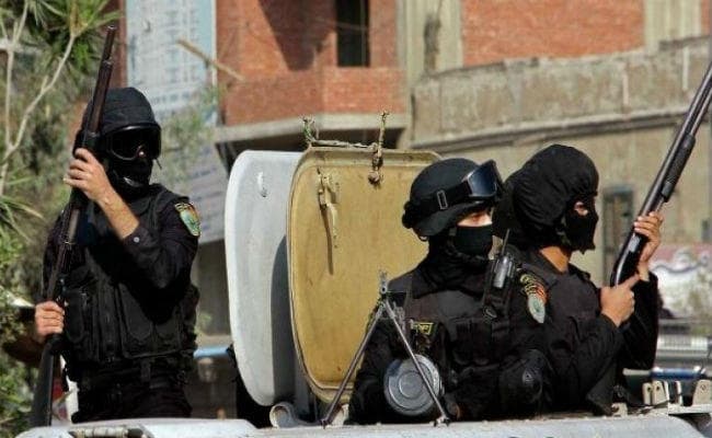 मिस्र में चर्च पर आतंकी हमला, 10 की मौत