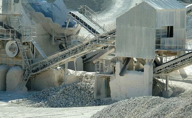 नोटबंदी से सीमेंट क्षेत्र की वृद्धि दो फीसदी प्रभावित : इंडिया रेटिंग