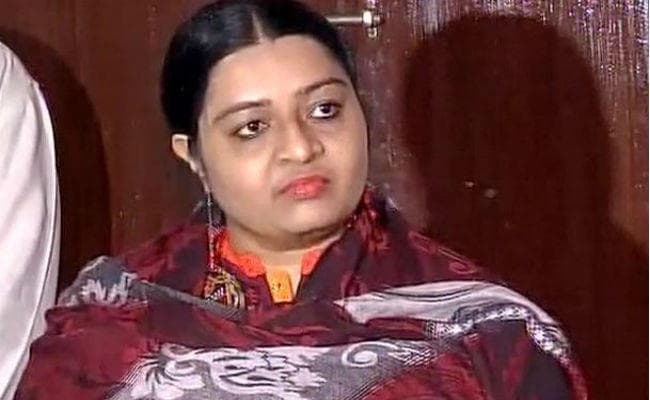 तो क्या जयललिता की राजनीतिक विरासत संभालेगी उनकी भतीजी दीपा !
