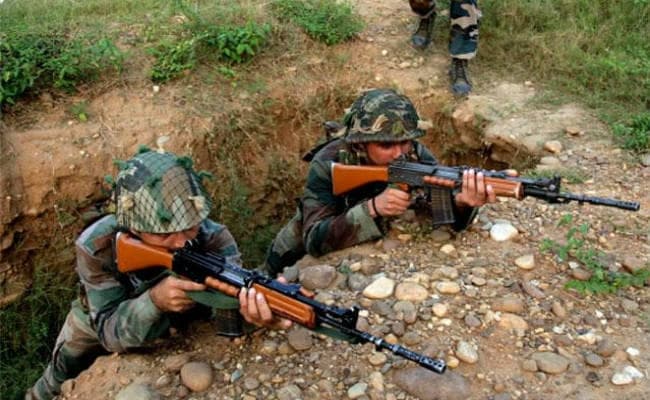 जम्मू-कश्मीर : अखनूर में इंजीनियरिंग फोर्स के कैंप पर आतंकी हमला, 3 लोगों की मौत