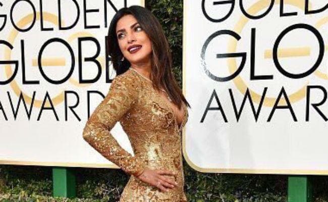 गोल्डन ग्लोब अवॉर्ड में सुनहरे रंग के गाउन में प्रियंका चोपड़ा ने बिखेरा जलवा