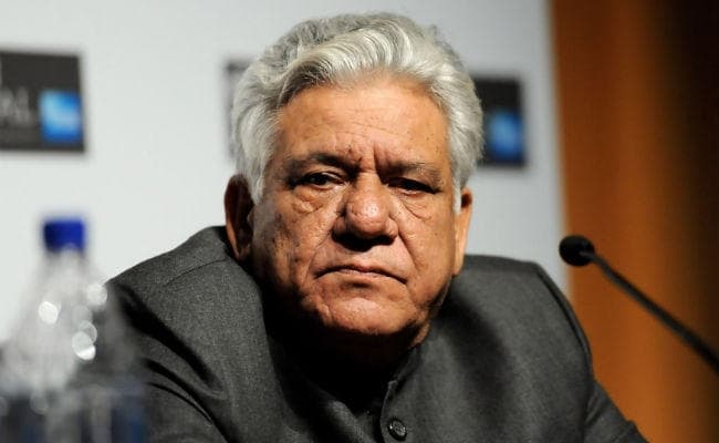 ओम पुरी का ट्विटर खाता फर्जी था : पत्नी, बेटा