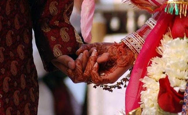 शादी का वादा कर यौन संबंध बनाया