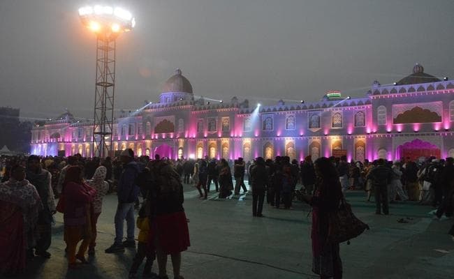 प्रकाश पर्व में टेंट लगाने के लिये किसानों ने दी थी जमीन, अब हो गयी बड़ी समस्या