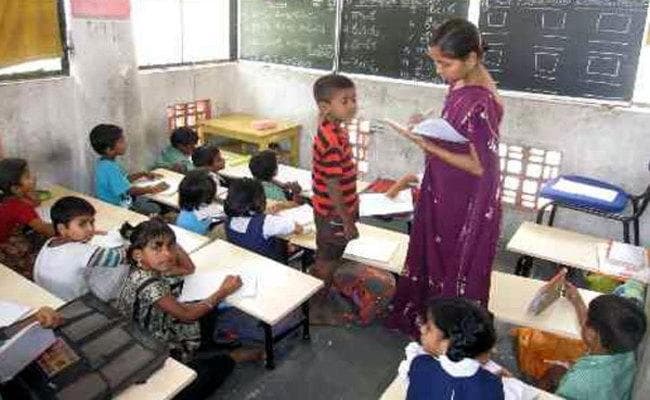 मोतिहारी में 113 नियोजित शिक्षकों की संचिका गायब